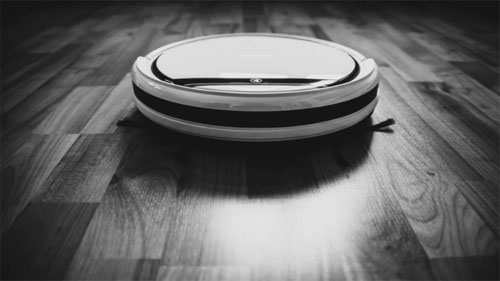Disadvantages and Advantages of Robots in the Workplace