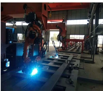 Robotic welding setup for commercial-vehicle fabrications